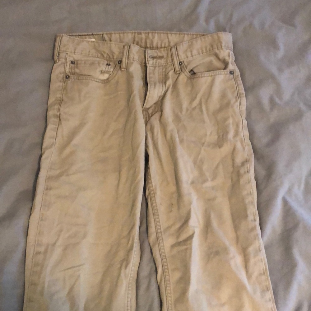 Mens Levi Khaki Pants. #514 Size: 32W, 30L
